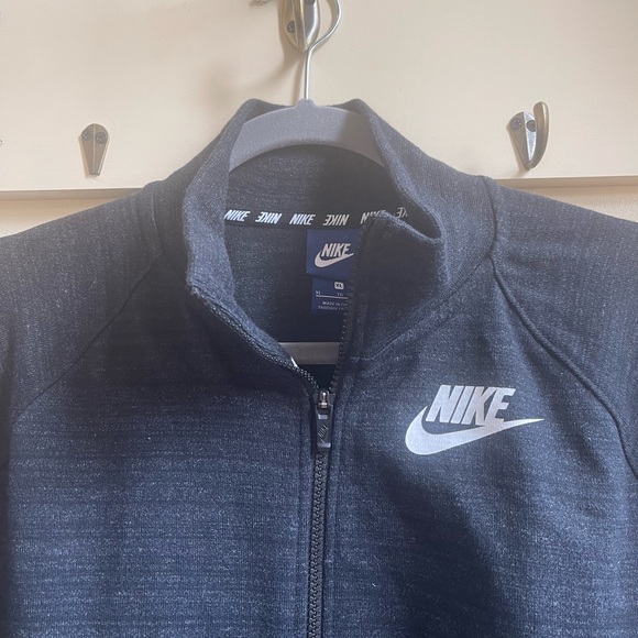 Nike Zip Jacket - Picture 5 of 10
